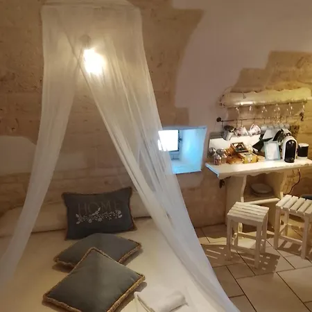 Dimora Bianca Bed & Breakfast